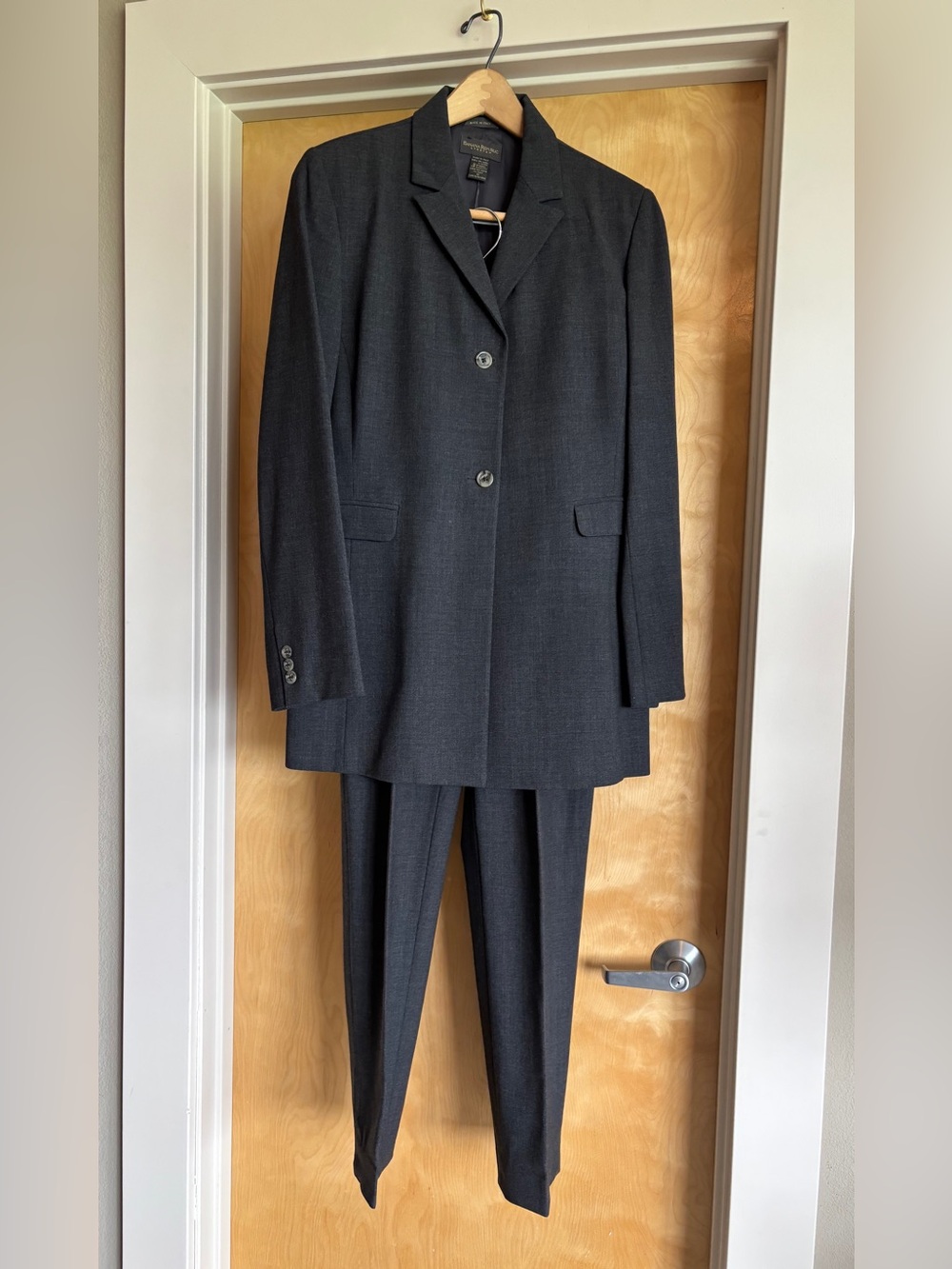 Banana Republic Suit Set Gray Wool Blazer Sz 10 Trousers Sz 8 Italy